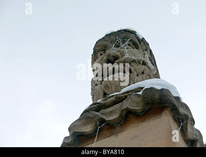 Le gel et la neige a couvert la statue, Sheldonian Theatre, Oxford, UK Banque D'Images