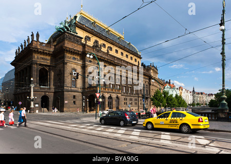 Le Théâtre National, la rue Narodni, Prague, République Tchèque, Europe Banque D'Images