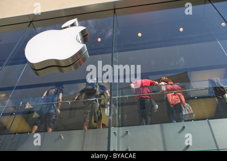 Apple-Store, Rosenstrasse, Altstadt-Lehel district, Munich, Bavaria, Germany, Europe Banque D'Images