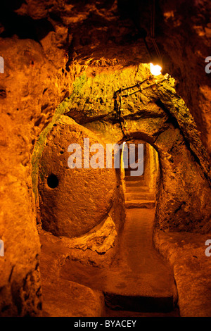 La ville souterraine de Derinkuyu, probablement le plus populaire parmi les dozenz des villes souterraines de Cappadoce, Turquie. Banque D'Images