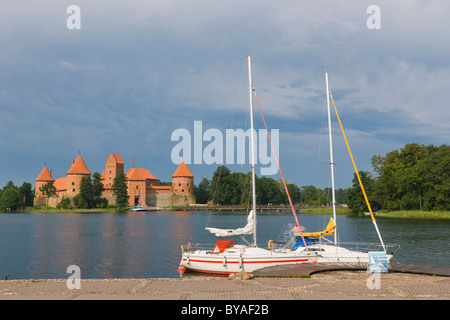 Pilis sábalos Traku, Château de l'île de Trakai, sur l'île du lac Galve, Trakai, Aukstaitija, Highlands, en Lituanie, dans le Nord de l'Europe Banque D'Images