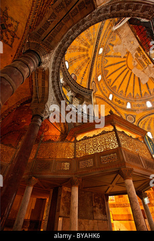 Photo de l'intérieur de Sainte-Sophie, où vous pouvez voir le balcon du 'Sultan'. Istanbul, Turquie Banque D'Images