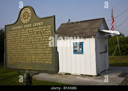 Le bureau de poste 1953 Ochopee, la nation du plus petit bureau de poste, Ochopee, Florida, USA Banque D'Images