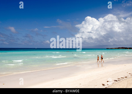 Plage de Cayo Coco, l'archipel de Camagüey, Province Ciego de Avila, Cuba Banque D'Images