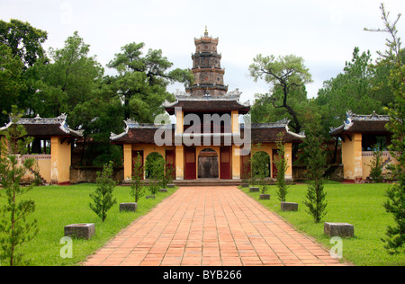 La pagode de Thien Mu, Pagode de la femme céleste, Site du patrimoine mondial de l'UNESCO, Hue, Vietnam, Asie Banque D'Images