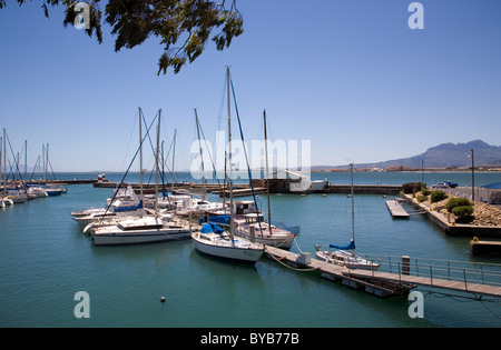 Gordons Bay Harbour à Western Cape Banque D'Images