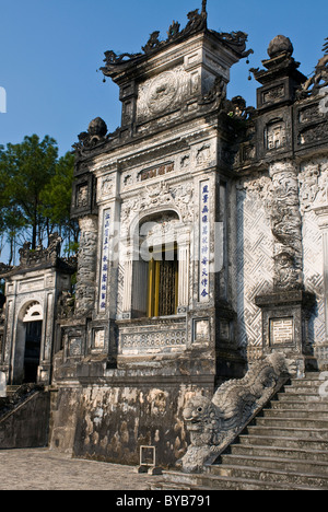 Tombeau de Khai Dinh, Hue, Vietnam, Asie Banque D'Images