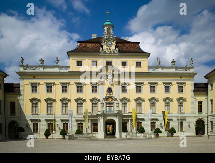 Château de Ludwigsbourg, Ehrenhof cour intérieure, ancien corps de logis, Baden-Wurttemberg, Germany, Europe Banque D'Images