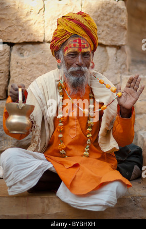 Sadhu/ saint homme Jaisalmer, Inde Banque D'Images