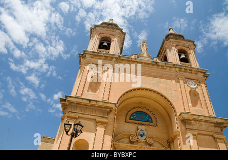 Église de Marsaxlokk Malte qui est dédiée à Notre Dame du Rosaire de Pompéi, la Madone Banque D'Images