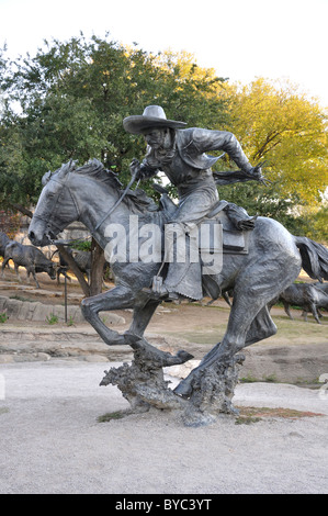 Transport de bétail ensemble de sculptures de Robert Summers à Pioneer Plaza par le Centre de Convention de Dallas, Texas, USA Banque D'Images