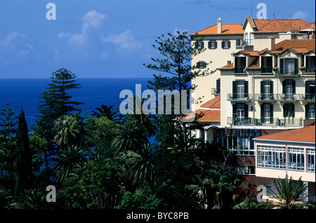 L'océan-façade avant de Reid's Palace Hotel à Funchal, sur l'île de Madère l'Atlantique Banque D'Images