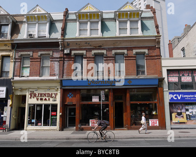 Toronto, devantures victorienne sur la rue Yonge Banque D'Images