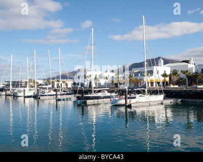 Dans l'embarcation de plaisance Marina Rubicon Playa Blanca Lanzarote Iles Canaries Banque D'Images