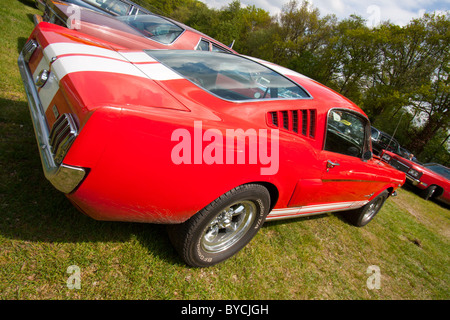 1965 Ford Mustang rouge Banque D'Images