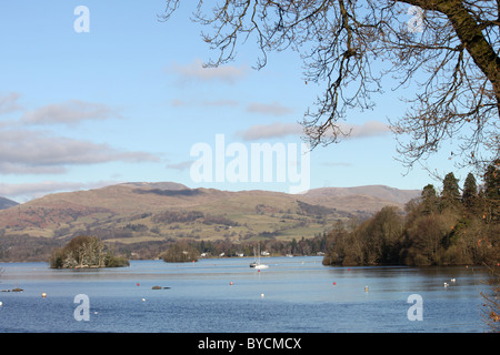 Vue nord de Windermere et Bowness-on-Windermere Banque D'Images