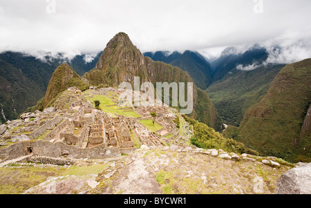 Les ruines Inca de Machu Picchu, au Pérou, en Amérique du Sud. Banque D'Images