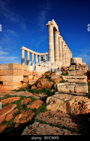 Le Temple de Poséidon (ancien dieu de la mer, selon la mythologie grecque classique) au Cap Sounion Banque D'Images