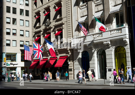 Les magasins de luxe de la Cinquième Avenue, New York City, USA Banque D'Images