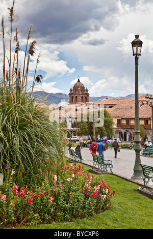 Vue de la Plaza de Armas à l'église de la Merced, Cusco, Pérou, Amérique du Sud. Banque D'Images