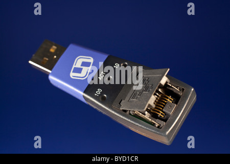 Un adaptateur réseau USB Banque D'Images