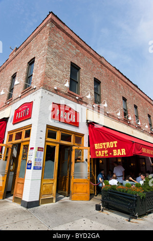 Bistro Pastis sur la 9e Avenue dans le Meatpacking District, New York City, USA Banque D'Images