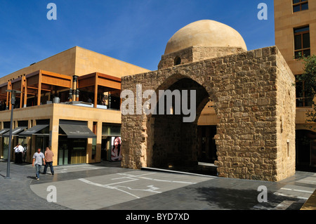 Mausolée historique dans le nouveau complexe de Souks de Beyrouth, Beyrouth, Liban, Moyen-Orient, Asie de l'Ouest Banque D'Images