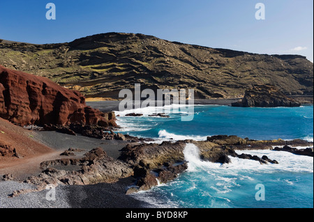 Falaises d'El Golfo, Lanzarote, Canary Islands, Spain, Europe Banque D'Images