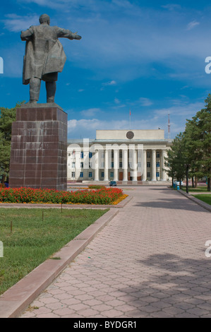 Statue de Lénine, Bichkek, Kirghizistan, l'Asie centrale Banque D'Images