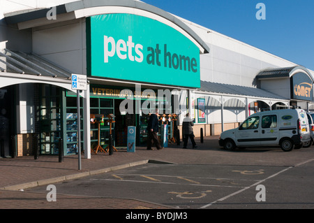 Les animaux domestiques à la maison store sur le Retail Park de Thanet, Westwood Road, Broadstairs. Banque D'Images