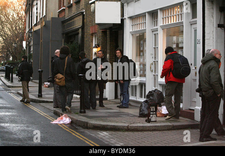 Paparazzi attendent devant la maison de Kate Middleton. La petite amie de William Prince de Galles a attiré beaucoup d' Banque D'Images