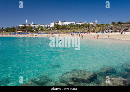 Plage de sable fin, Playa Dorada, Playa Blanca, Lanzarote, Canary Islands, Spain, Europe Banque D'Images