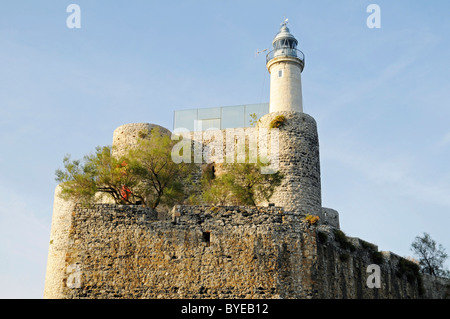 Forteresse de Santa Ana, phare, Castro Urdiales, Golfe de Gascogne, Cantabria, Spain, Europe Banque D'Images