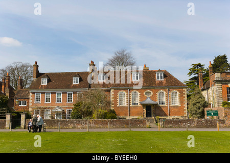 Wren Hall Education Centre, choristes, vert, la cathédrale de Salisbury, Salisbury, Wiltshire près, Angleterre, Royaume-Uni, Europe Banque D'Images