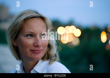 Portrait de jeune femme Banque D'Images