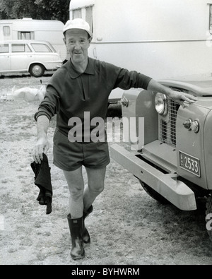 STAN LAUREL (1890-1965) French comedy film acteur qui a travaillé avec Oliver Hardy, ici en vacances en France à propos de 1960 Banque D'Images