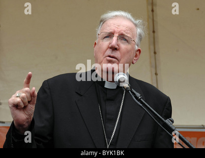 Le cardinal Cormac Murphy O'Connor manifestation pour la légalisation des immigrants et de l'égalité des droits pour les travailleurs migrants à Banque D'Images