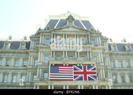 L'extérieur de l'EEOB Le Eisenhower Executive Office Building est décoré pour la visite de la reine Elizabeth. La Première Dame et Banque D'Images