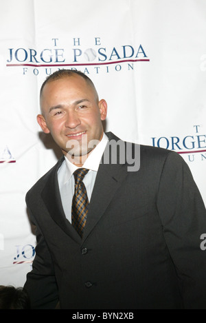 New York Yankees Miguel Cairo héros d'espoir au profit du Gala de la Fondation Jorge Posada a tenu à l'Hôtel Pierre Nouveau Banque D'Images