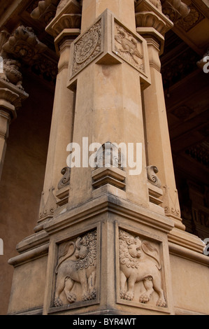 Sri Lanka, Colombo, Kelaniya Temple Royal. Des détails architecturaux de l'important centre religieux bouddhiste et temple. Banque D'Images