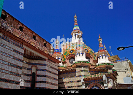 L'église avec une belle architecture et de l'ornement. Lloret de Mar, Costa Brava, Espagne. Banque D'Images