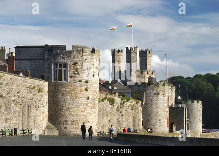 Château de Caernarfon, Gwynedd, au nord du Pays de Galles Banque D'Images