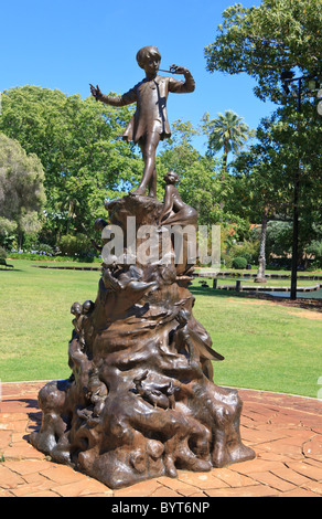 Peter Pan L'Ssatue par Sir George Frampton dans Queens Gardens Banque D'Images