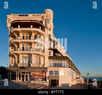 SOUTHEND-ON-SEA, ESSEX, Royaume-Uni - 09 JANVIER 2011 : vue extérieure du Palace Hotel sur Pier Hill Banque D'Images