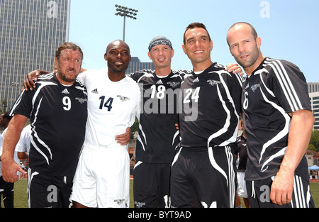 Frank Leboeuf, Vinnie Jones et Jason Statham "celebrity de survivants football match de football présenté par le Hollywood United Banque D'Images