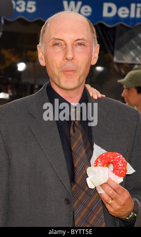 Dan Castellaneta - voix de Homer Simpson 'The Simpsons Movie' première au Mann Village Theatre - Arrivals Westwood, Banque D'Images