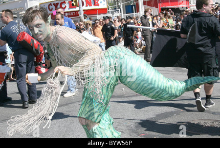 25 Merpeople Mermaid Parade annuelle Boardwalk Coney Island, Brooklyn, New York, USA - 23.06.07 Banque D'Images