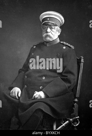 OTTO von Bismarck (1815-1898) Homme d'uniforme de l'armée prusso-en sur 1890 Banque D'Images