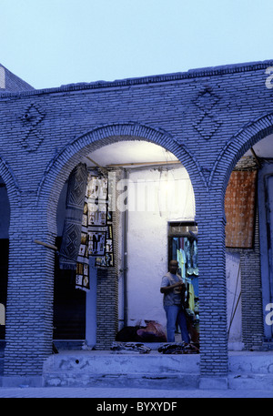 Tapis accroché au 14e siècle Ouled El-Hadef (Vieux Quartier) du désert du Sahara, oasis de Tozeur - Tunisie Banque D'Images