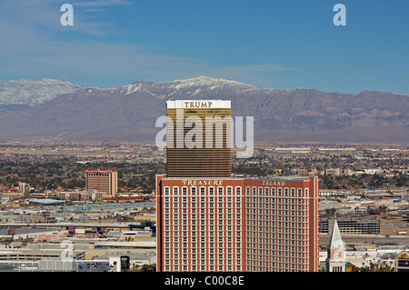 Vue de l'Atout et de Treasure Island hôtels depuis le sommet de Paris la Tour Eiffel de Las Vegas Banque D'Images